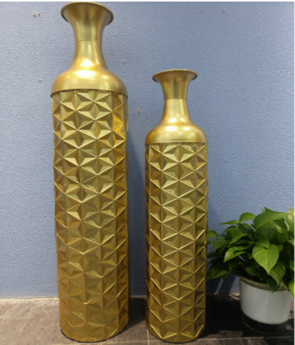 Set of 2 Metal Floor Vases, Gold-Sona Casa